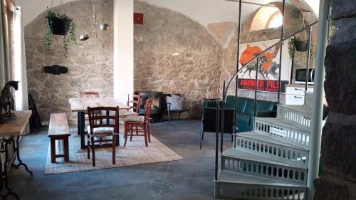 Buhlau Apartamento | Ab 1 Pers HexenburgbeiDresden Ausgebauter Pferdestall, Kamin, Terrasse und Faßsauna, Nähe Sächsische Schweiz Dresden