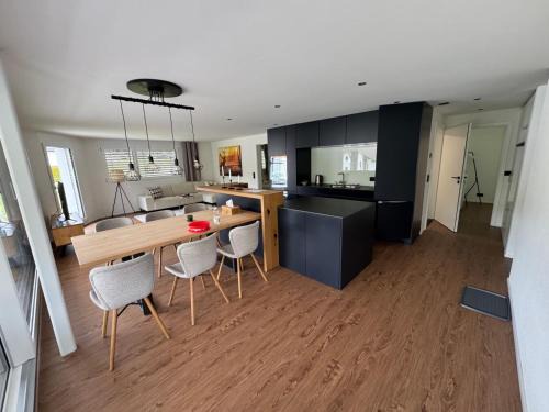 Soerenberg Apartamento | Abendrot- grosse moderne und stilvolle Ferienwohnung im Bergdorf Sörenberg
