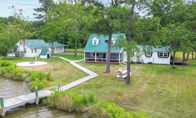 Taylors Island Casa | About Time-Main House