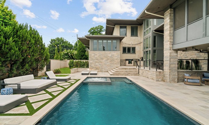 Belmont - Hillsboro Casa | Above Nashville Premiere | Pool&Spa | 12 South | Gym I TheaterI Luxe Services