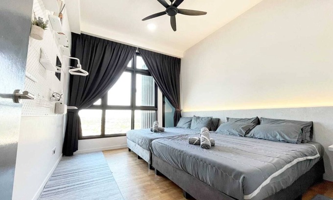 Taman Bukit Mewah Condominio | Above Paradigm Mall JB, up to 5 Pax, 1BR