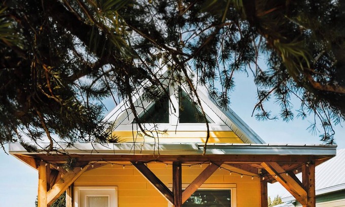 Nordegg Apartamento | Abraham - Peaceful tiny cabin in historic Nordegg