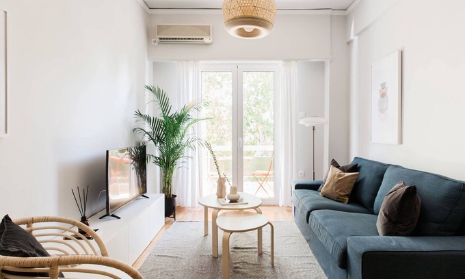Kinosargous Apartamento | Absolute 2BR Apartment near EMST Museum
