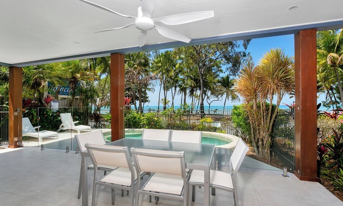 Clifton Beach Casa | Reeflections Beachfront House