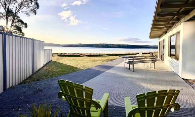 Stieglitz Casa | Absolute waterfront - Family & pet friendly house
