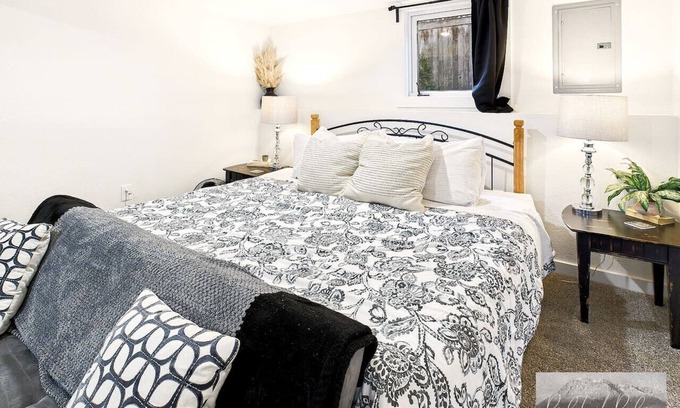 Albany Apartamento | Beautifully renovated 2 bed apartment