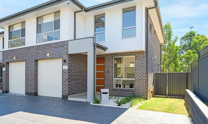 Acacia Gardens Casa | Acacia Garden 4Br House with Park View & Shopping