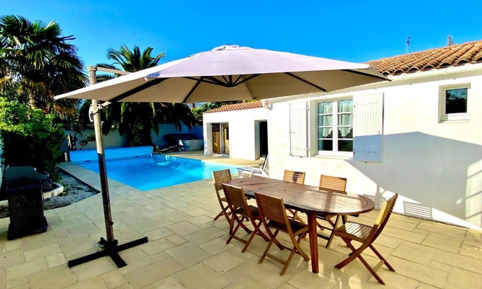 Rivedoux-Plage Casa | Acacias belle maison avec Piscine chauffée, Spa et Sauna