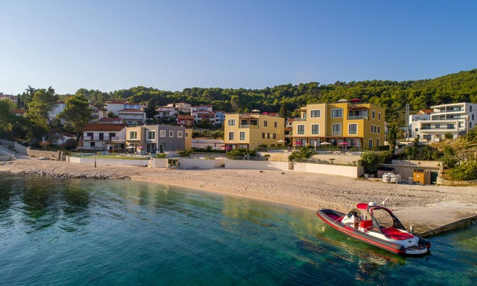 Slatine Apartamento | Acadia Beach Villas & Apartments, Slatine