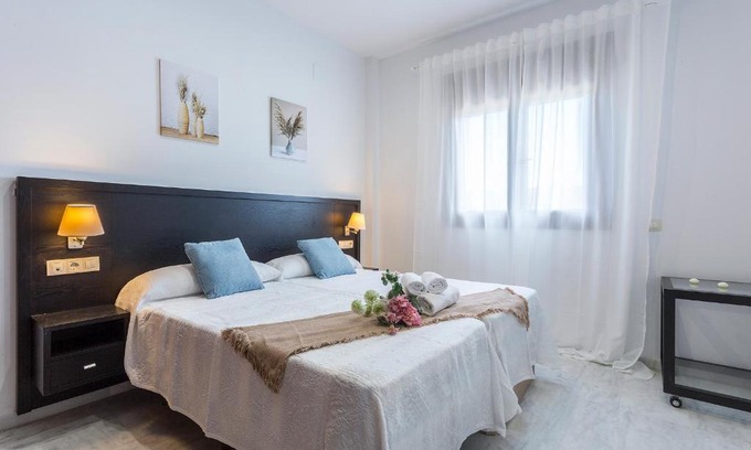 Bormujos Apartamento | Acceso Sevilla Piscina Moderno Parking Gratis