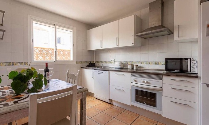Santa Cruz de la Palma Villa | Alojamiento con vistas hermosas al mar y al desierto Piscina BBQ WIFI