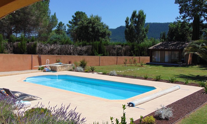 Bagnols-en-Foret Condominio | Accommodation in a magnificent villa in the Var