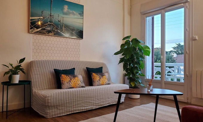 Le Cormier Apartamento | Accommodation with sea view near Pornic: At the Water's Edge