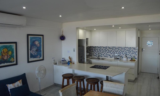 North Beach Apartamento | Accommodation Front - Luxurious 2 Sleeper Overlooking the Beachfront