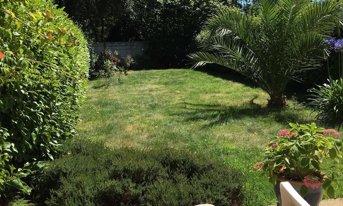 Benodet Apartamento | Alojamiento con jardín y garaje, a 100 metros de la playa y del Talaso.