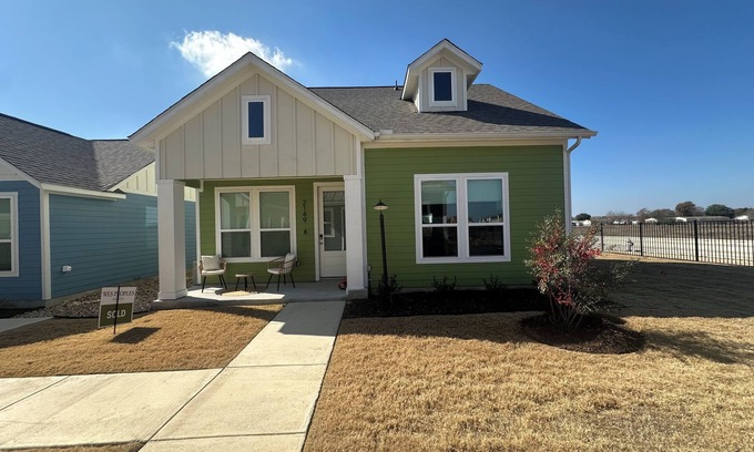 New Braunfels Casa | Ace in the Haus – A George Strait-Themed Getaway in New Braunfels, TX