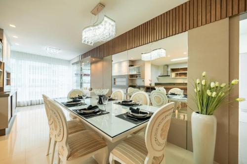 Castelo Branco Apartamento | Achei Itapema Elegante ap 3 suítes 400m do mar