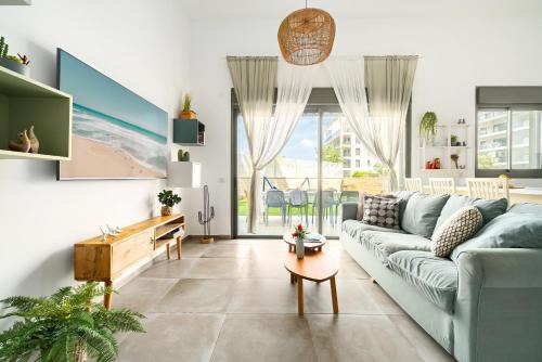 Nahariya Apartamento | Achziv Bright Garden Stay by Sea N' Rent
