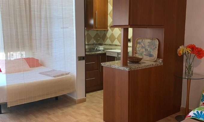 Las Lagunas Apartamento | Acogedor estudio muy cerca de la playa