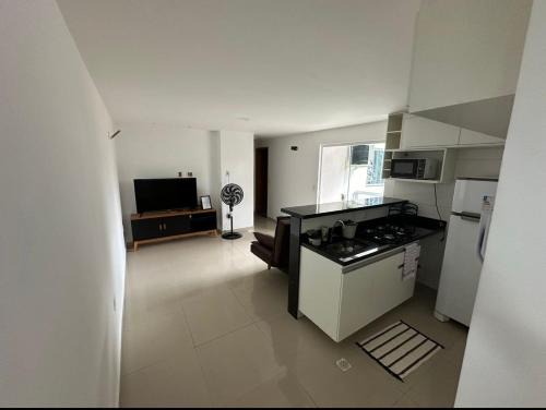 Recreio dos Bandeirantes Apartamento | Aconchegante apt de 2 dormitorios