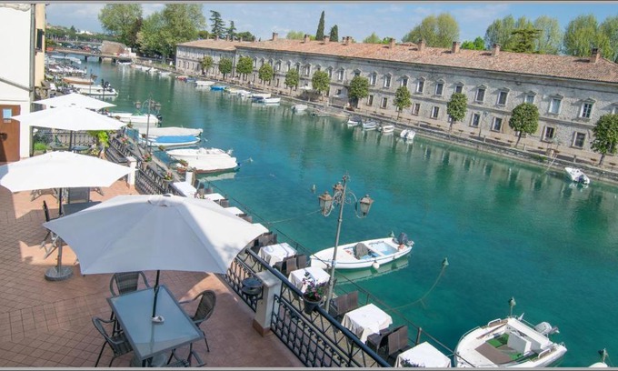 Peschiera del Garda City Centre Apartamento | Acqua Verde Appartamenti
