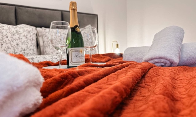 Kinosargous Apartamento | Acropolis Aria Apartment-Steps to Metro & Tram