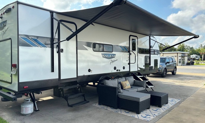 Foley Casa | Across the street from OWA. Camper rental close to area beaches!