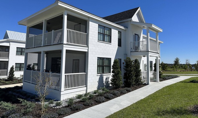Lake Alfred Cabaña | Adams Estate - Gardner #1B