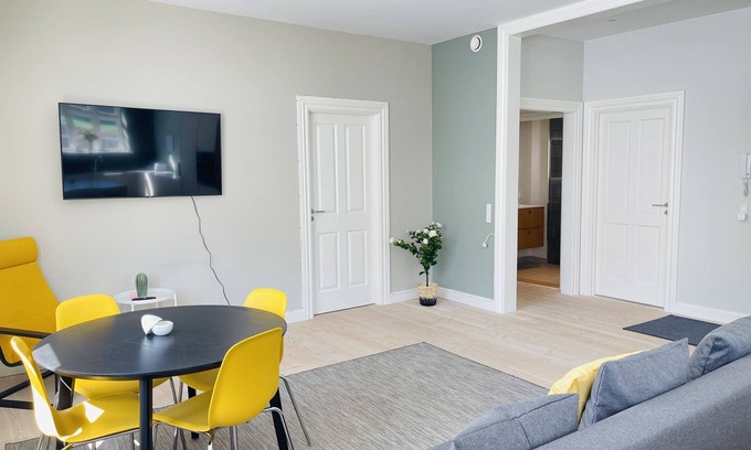 Aalborg Apartamento | aday - 2 bedroom with modern kitchen and free parking