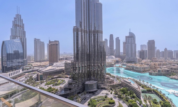 Downtown Dubai Apartamento | Address Residences Dubai Opera - Burj Khalifa City Views 2 & 3-Bedroom Apartment 1 minute walk to Burj Khalifa, Dubai Mall, Dubai Fountain by Heaven Crest