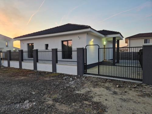 Remetea Mare Casa | Adelina House
