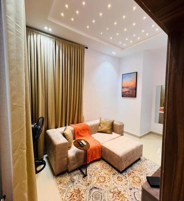 Epetu Apartamento | Adetola place