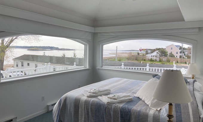 Phippsburg Casa | Admiral Suite - Seaside Suite on Popham Beach!