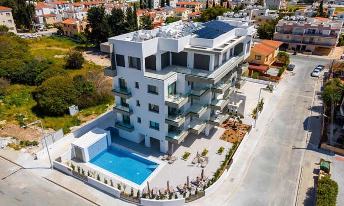 Universal Apartamento | Adolina One Bedroom Apartment 303 by Ezoria Villas