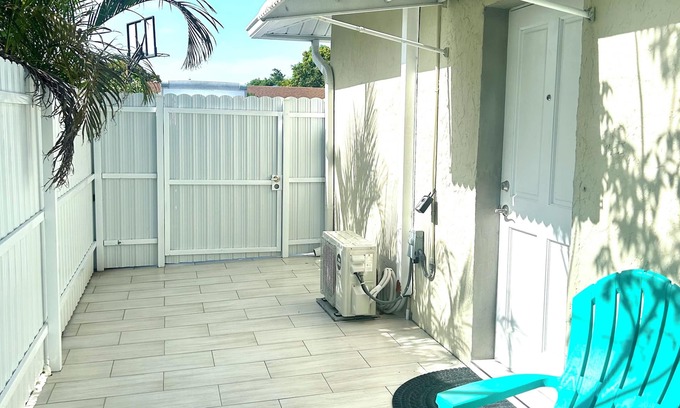 West Palm Beach Apartamento | Adorable 1 bedroom studio in perfect location