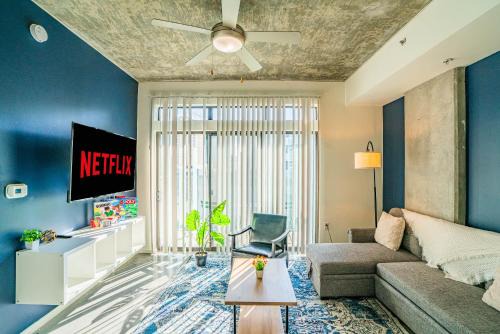 Evans Churchill Apartamento | Adorable 1BD - Central Downtown - Gym, Pool, Parking