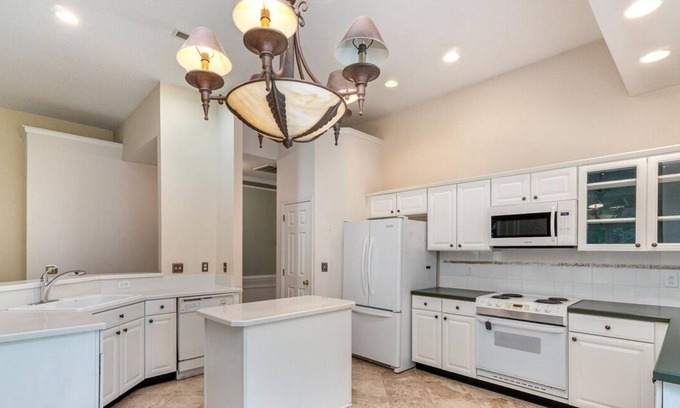 Provincetowne Apartamento | Adorable 3-bedroom apartment