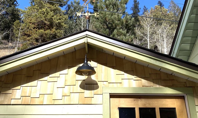Downieville-Lawson-Dumont Casa | Adorable Cottage in National Forest -- hiking & climbing steps from your door!