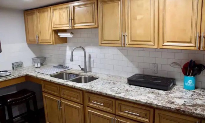 Disston Heights Apartamento | Adorable guest house 10mins to beach and downtown