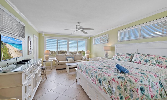 Longboat Key Apartamento | Adorable Gulf Front Studio, Private Beach, Originally Part of Starfish Motel
