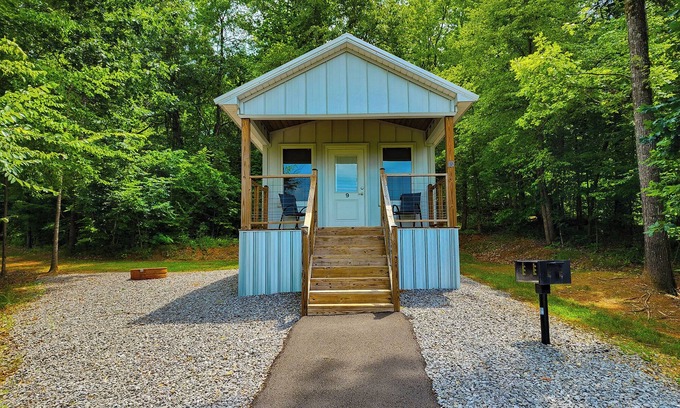Guntersville Apartamento | Adorable Tiny House Cabin- Lake Guntersville