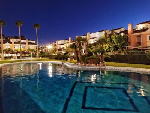 El Grao de Castellon Casa | Adosado para familias al lado de la playa, con piscina