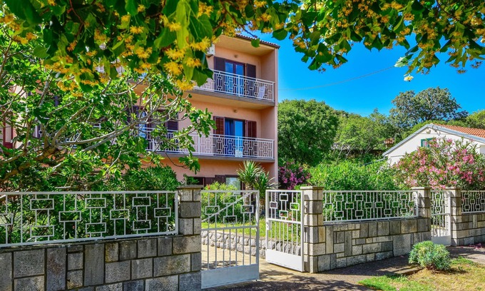 Sibinj Krmpotski Apartamento | Adriana by Interhome