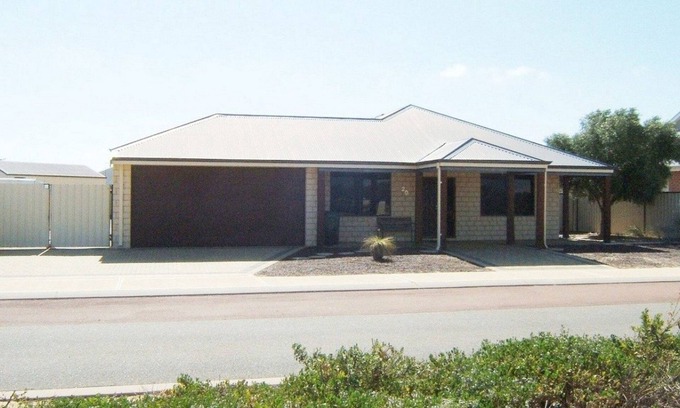 Jurien Bay Casa | Adriana Retreat - Jurien Bay, WA