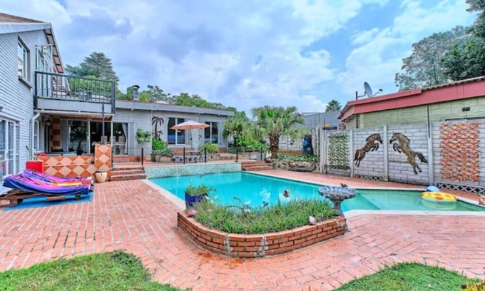 Woodmead Apartamento | Adva's restful haven with inverter!