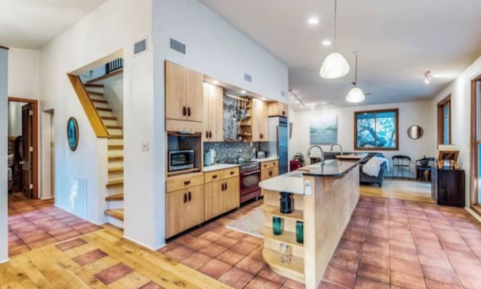 Spring Branch Cabaña | Adventure Oasis with Private Creek and Treehouse Near CanyonLake