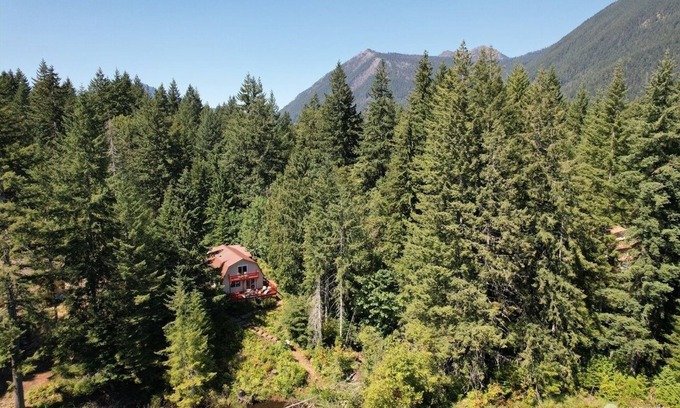 Hoodsport Casa | Adventure Starts Here! Closest neighborhood to Staircase National Park