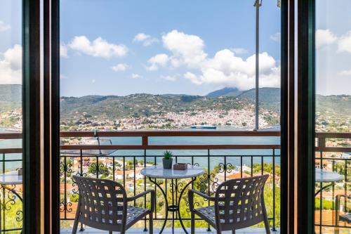 Skopelos Hotel | Aegeon Hotel