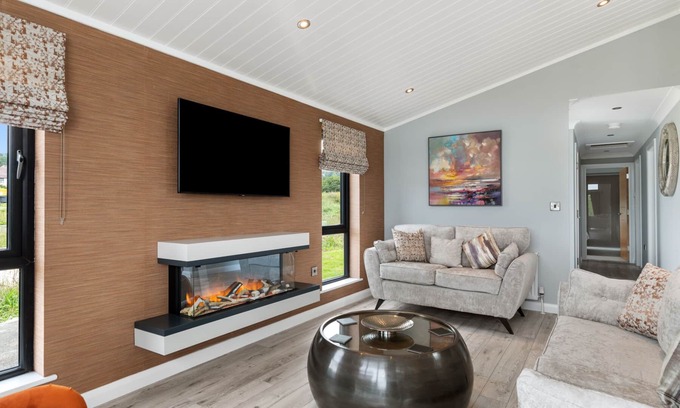 Penally Chalet De Esquí | Ael-Y-Bryn - Luxury Lodge, Hot Tub, Pet Friendly