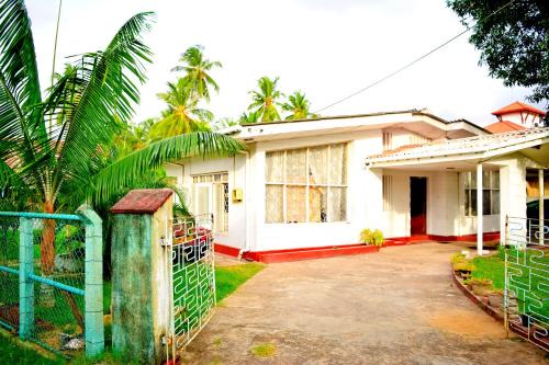 Negombo Casa | Aeroform Homestay